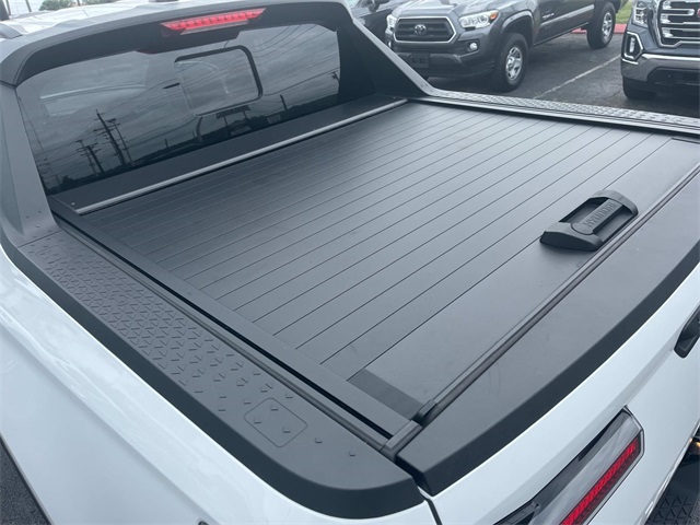 Vehicle image 12 of 50