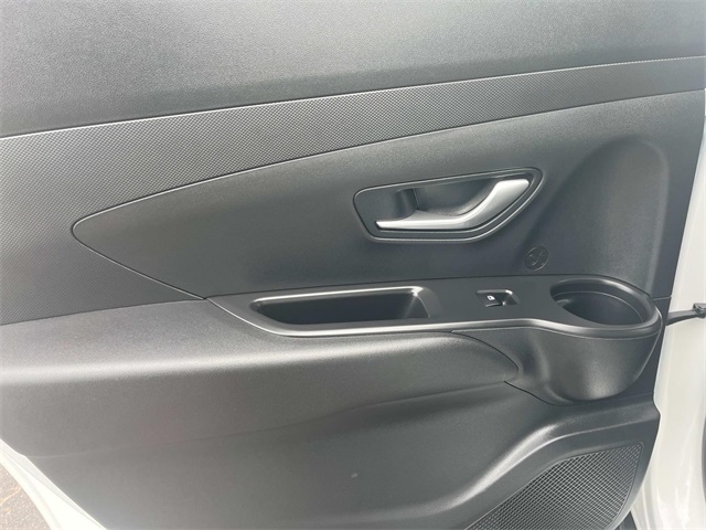 Vehicle image 19 of 50