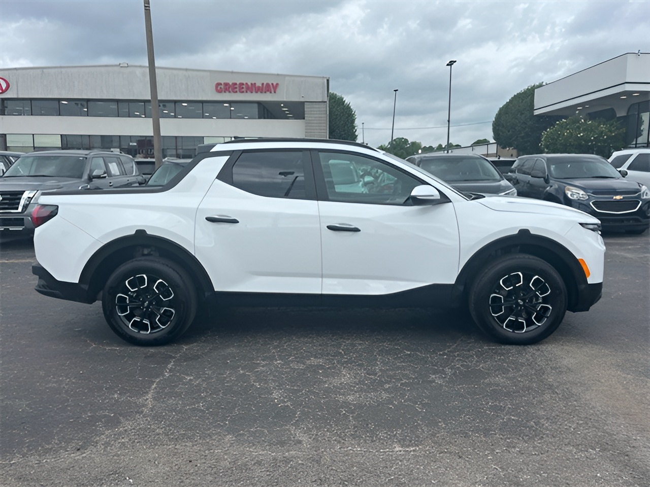 Vehicle image 46 of 50