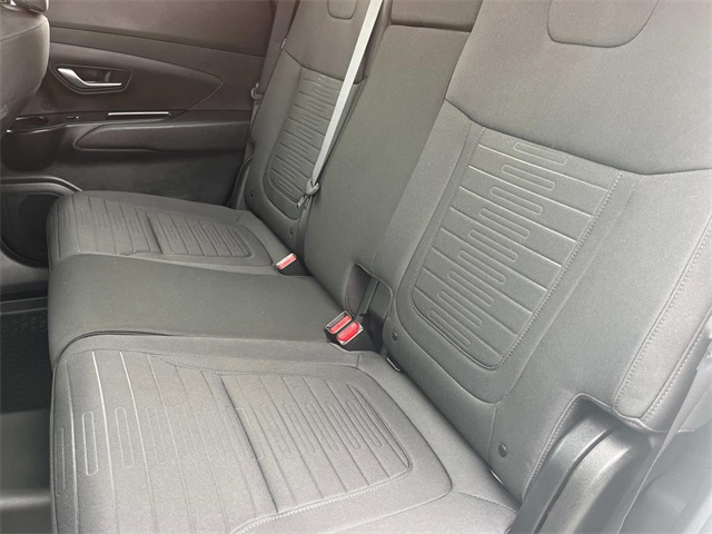 Vehicle image 21 of 50