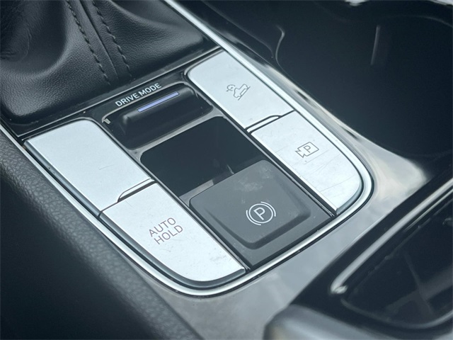 Vehicle image 35 of 50