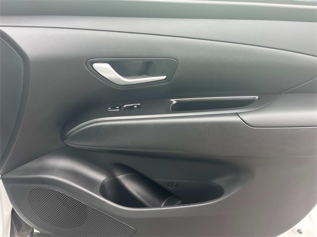 Vehicle image 24 of 50