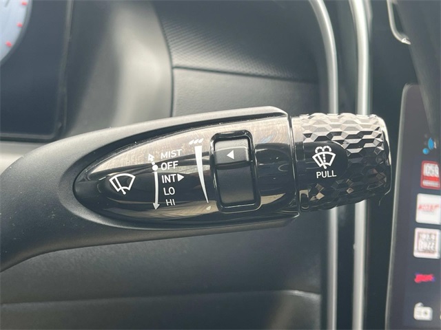 Vehicle image 40 of 50