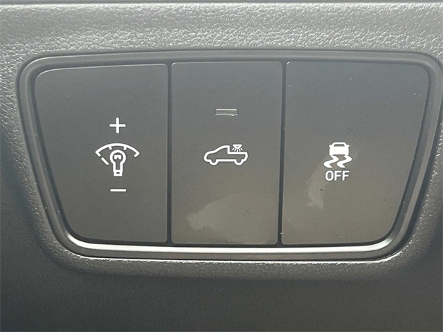 Vehicle image 31 of 50