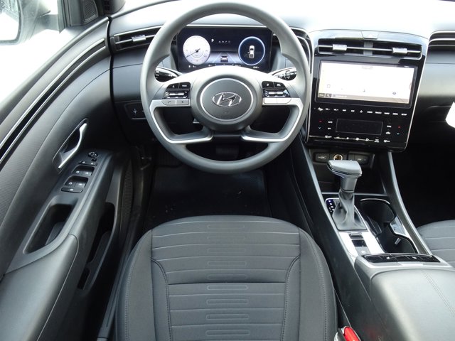 2024 Hyundai Santa Cruz SEL Image 12 of 17