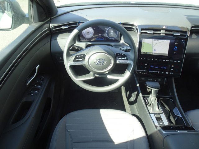 2024 Hyundai Santa Cruz SEL Image 10 of 13