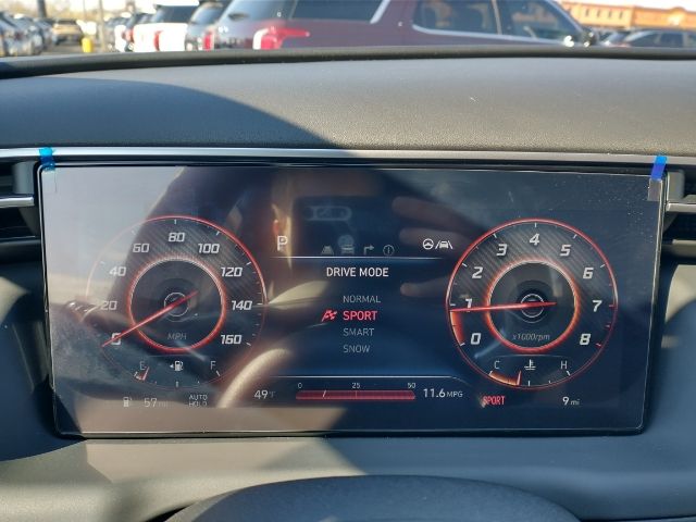 Vehicle image 21 of 33
