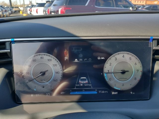 Vehicle image 18 of 33