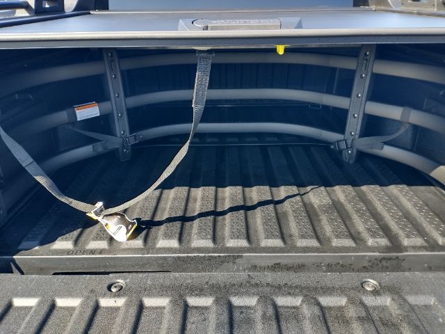 Vehicle image 11 of 33