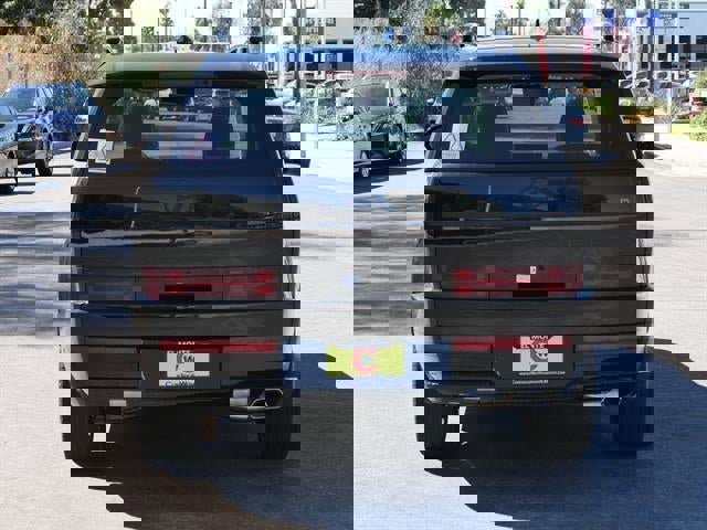 Vehicle image 9 of 48
