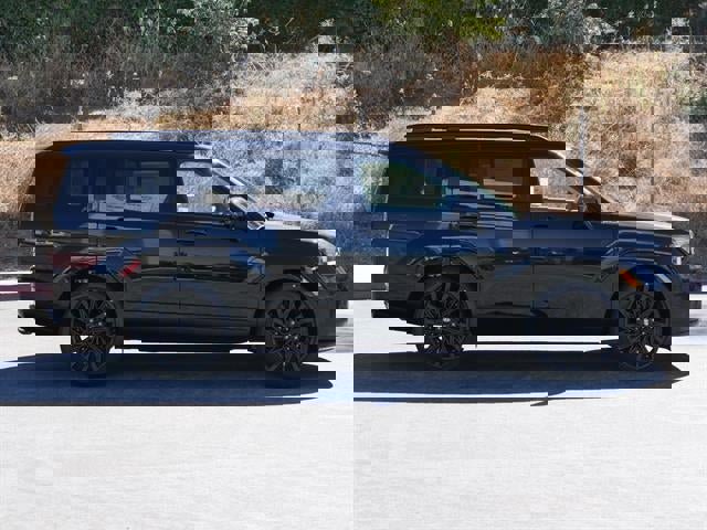 Vehicle image 6 of 48