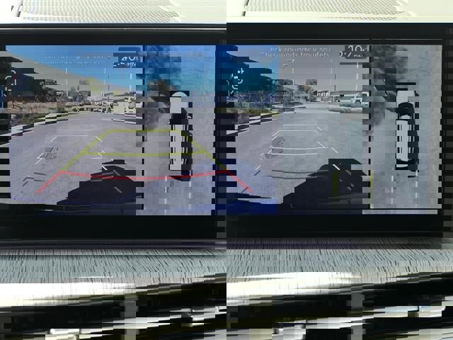 Vehicle image 40 of 48