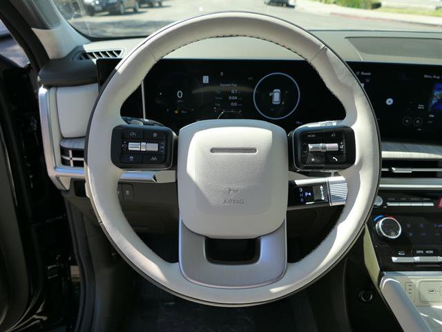 Vehicle image 21 of 48