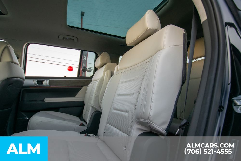 2024 Hyundai Santa Fe Calligraphy Image 6 of 49