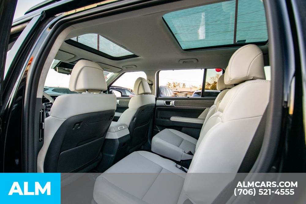 2024 Hyundai Santa Fe Calligraphy Image 7 of 49