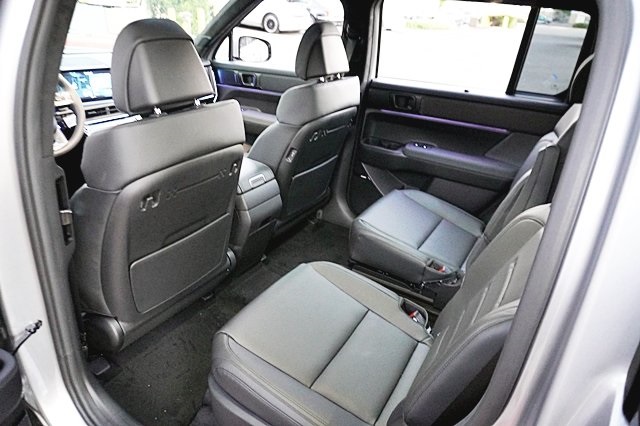 Vehicle image 22 of 46