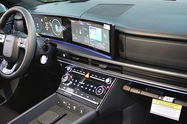 Vehicle image 12 of 46