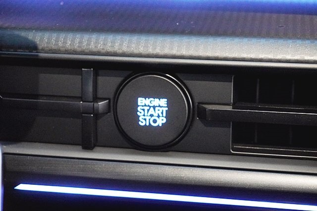 Vehicle image 38 of 46
