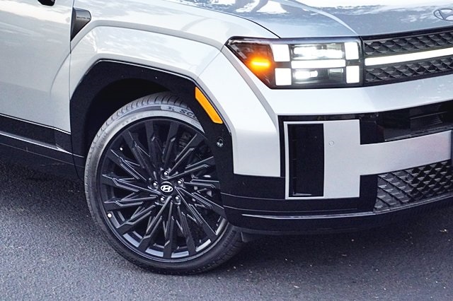 Vehicle image 9 of 46