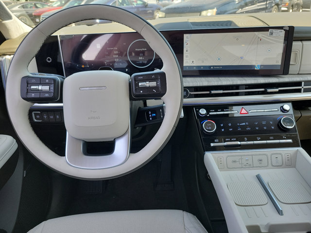 Vehicle image 6 of 25