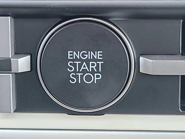 Vehicle image 14 of 25