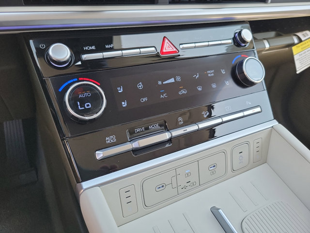 Vehicle image 12 of 25