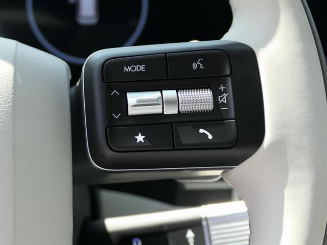 Vehicle image 16 of 35