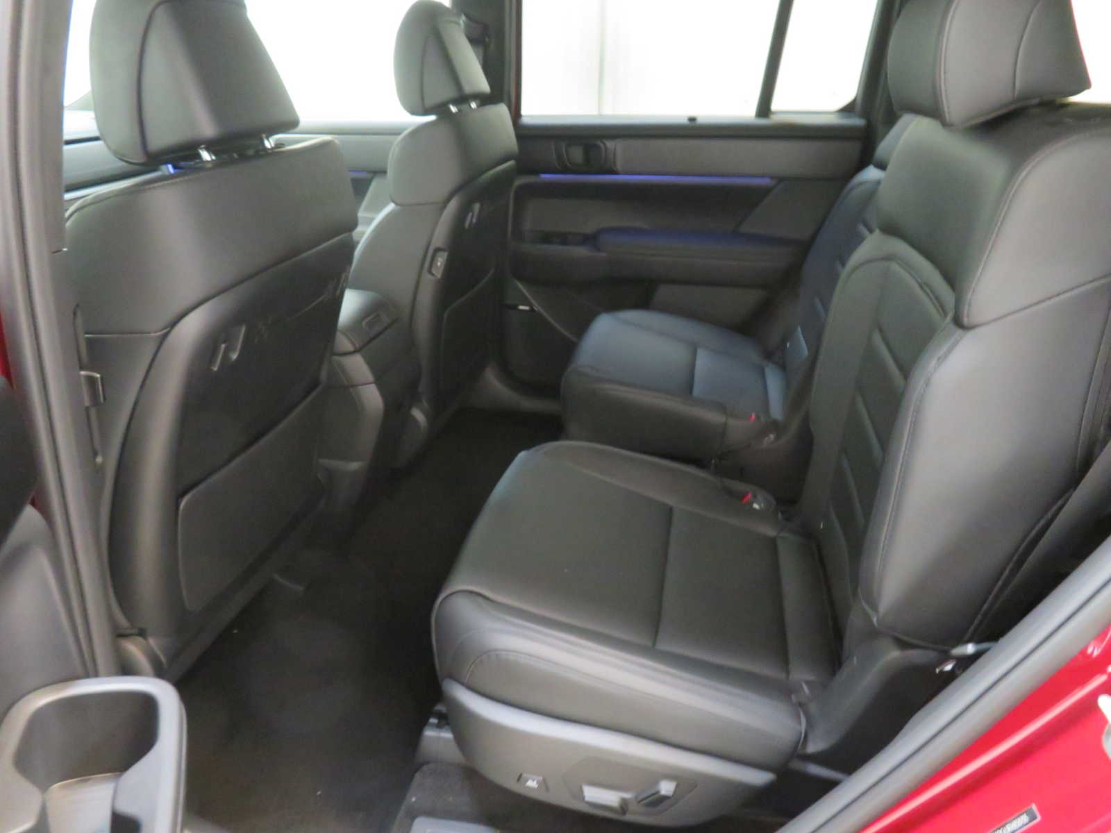 Vehicle image 9 of 20