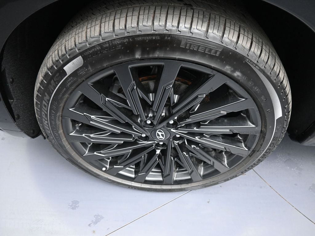 2024 Hyundai Santa Fe Calligraphy Image 33 of 50