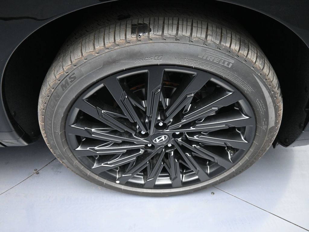 2024 Hyundai Santa Fe Calligraphy Image 32 of 50