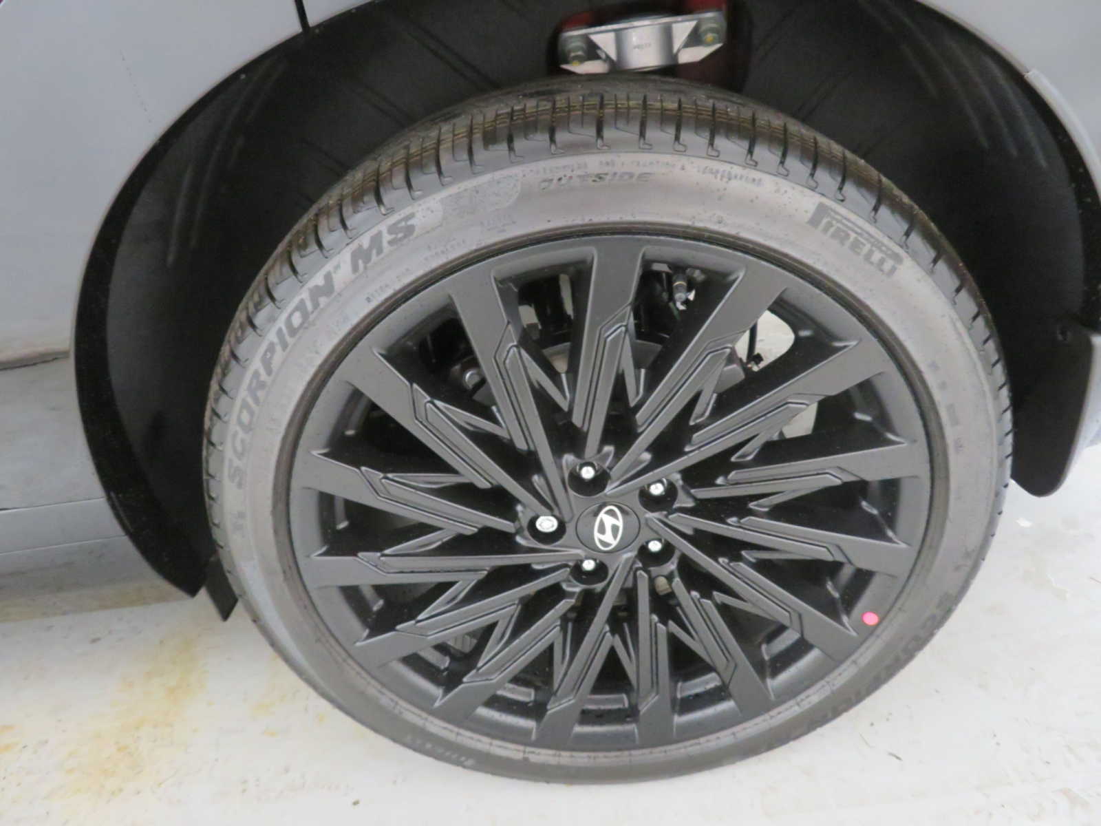 Vehicle image 8 of 20