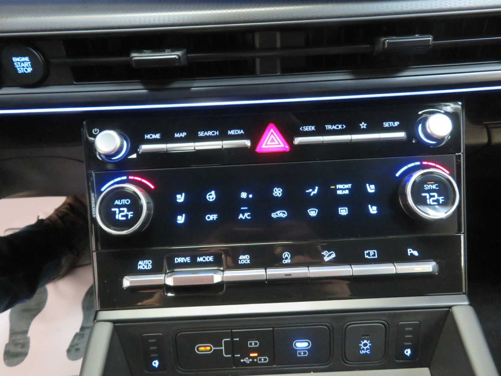 Vehicle image 18 of 20