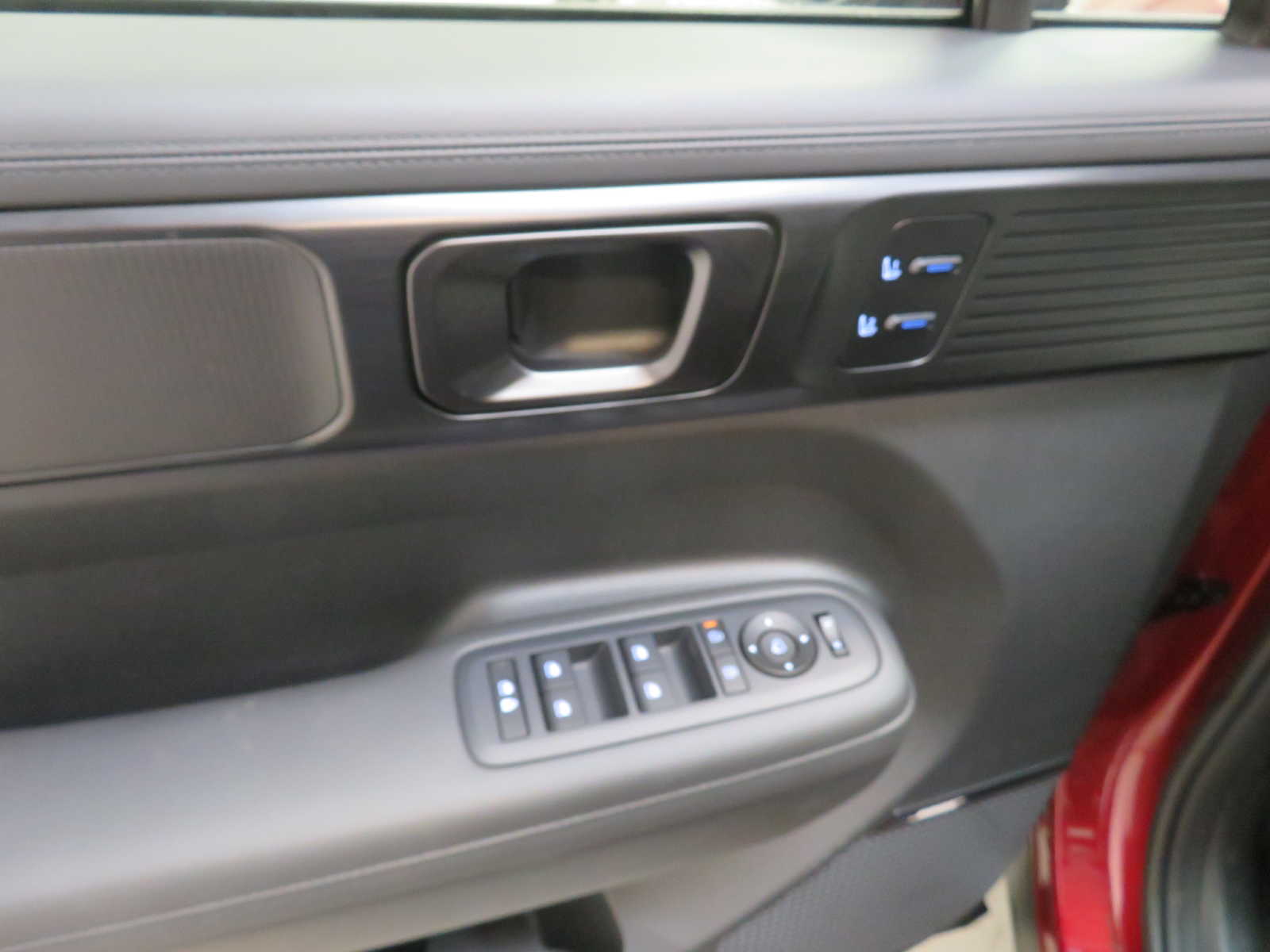 Vehicle image 11 of 20