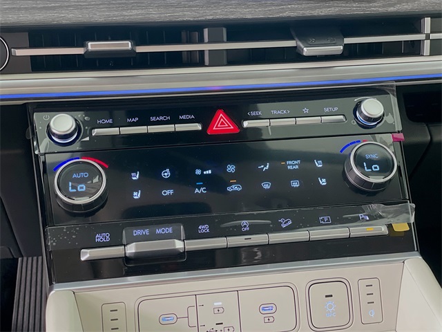 Vehicle image 13 of 20