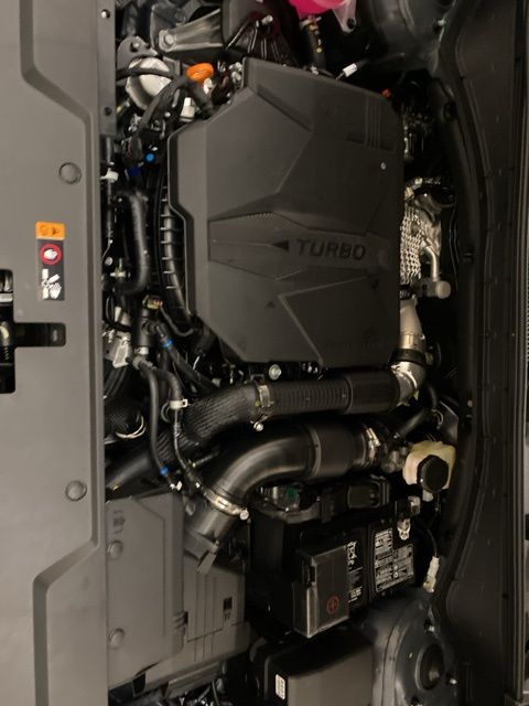 Vehicle image 9 of 23