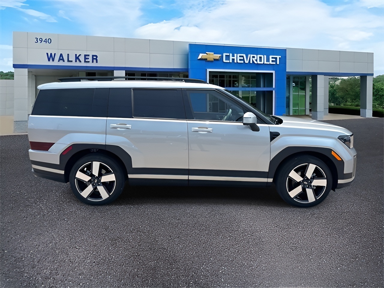 Vehicle image 40 of 44