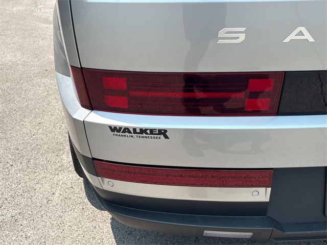 Vehicle image 11 of 44