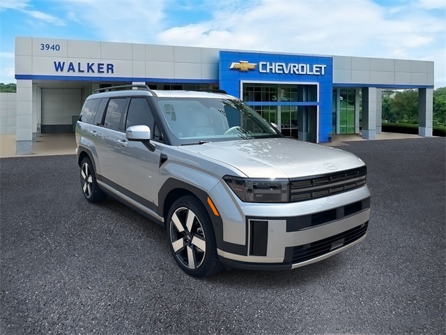 Vehicle image 3 of 44