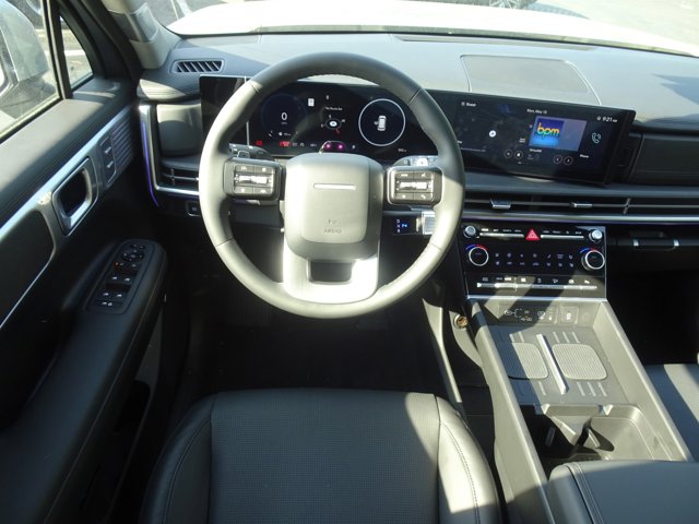Vehicle image 5 of 7