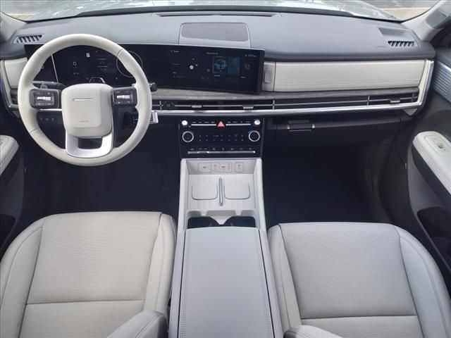 Vehicle image 11 of 22