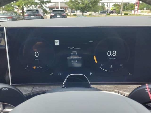 Vehicle image 20 of 22