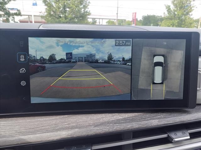 Vehicle image 16 of 22
