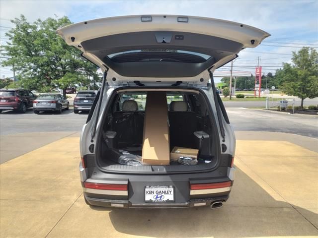 Vehicle image 9 of 22