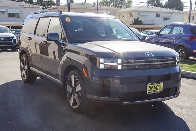 Vehicle image 3 of 28