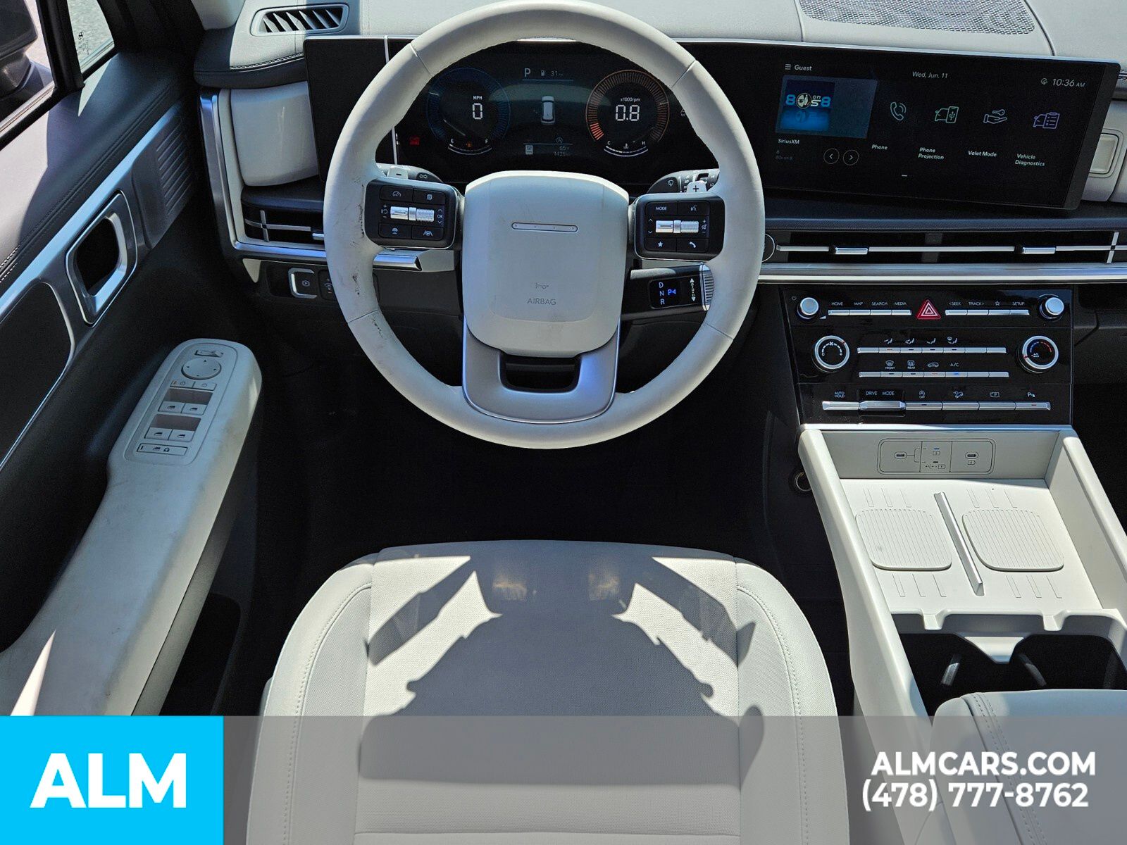 Vehicle image 11 of 39