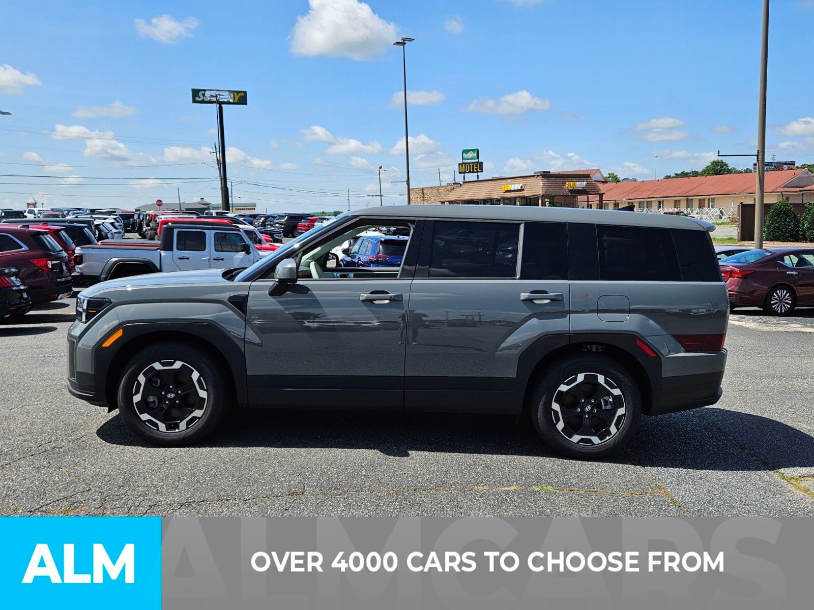 Vehicle image 7 of 39
