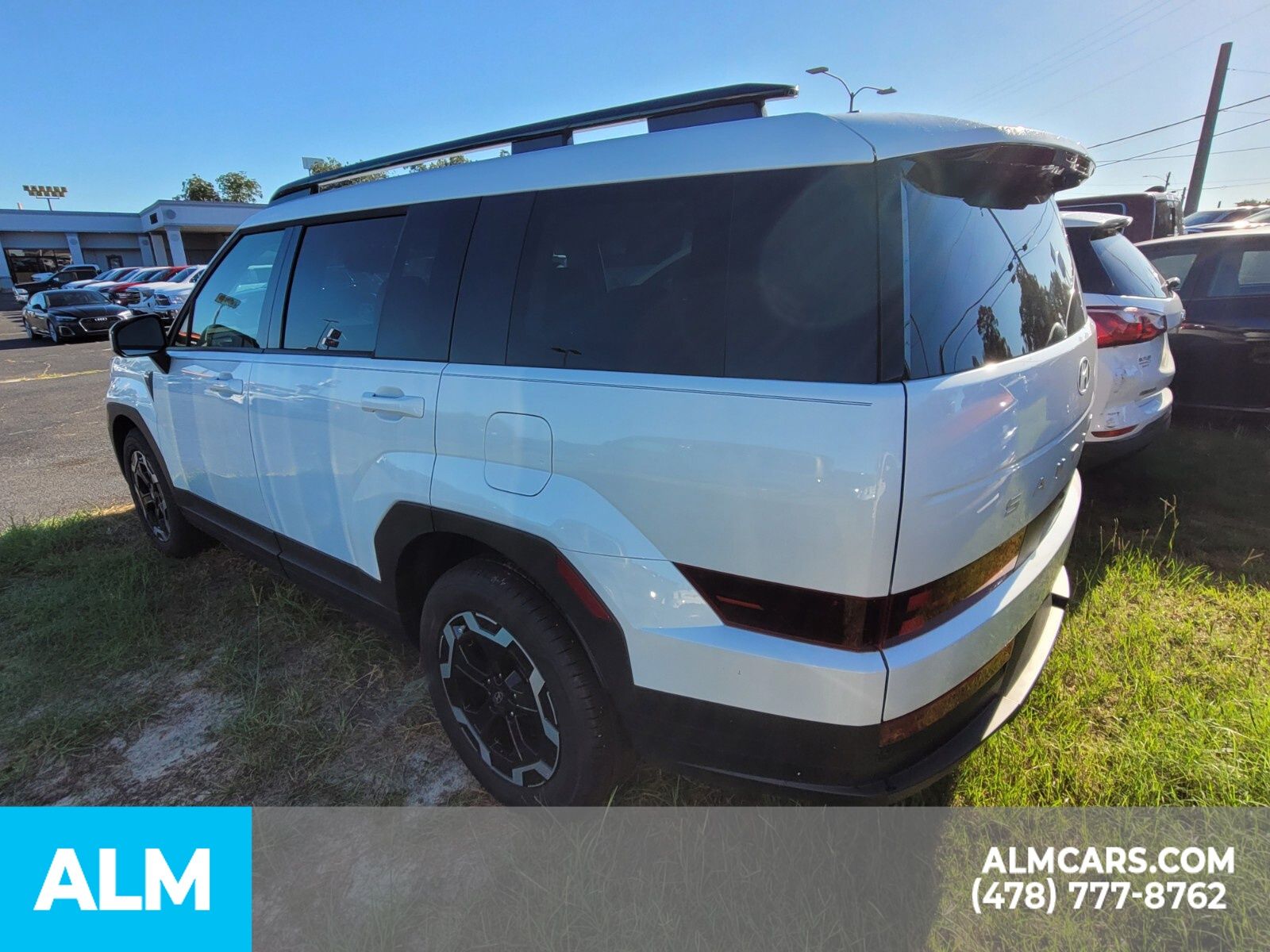 Vehicle image 14 of 24