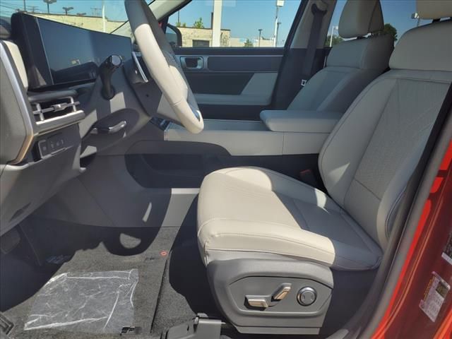 Vehicle image 12 of 21