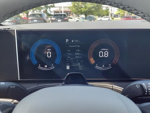 Vehicle image 19 of 21