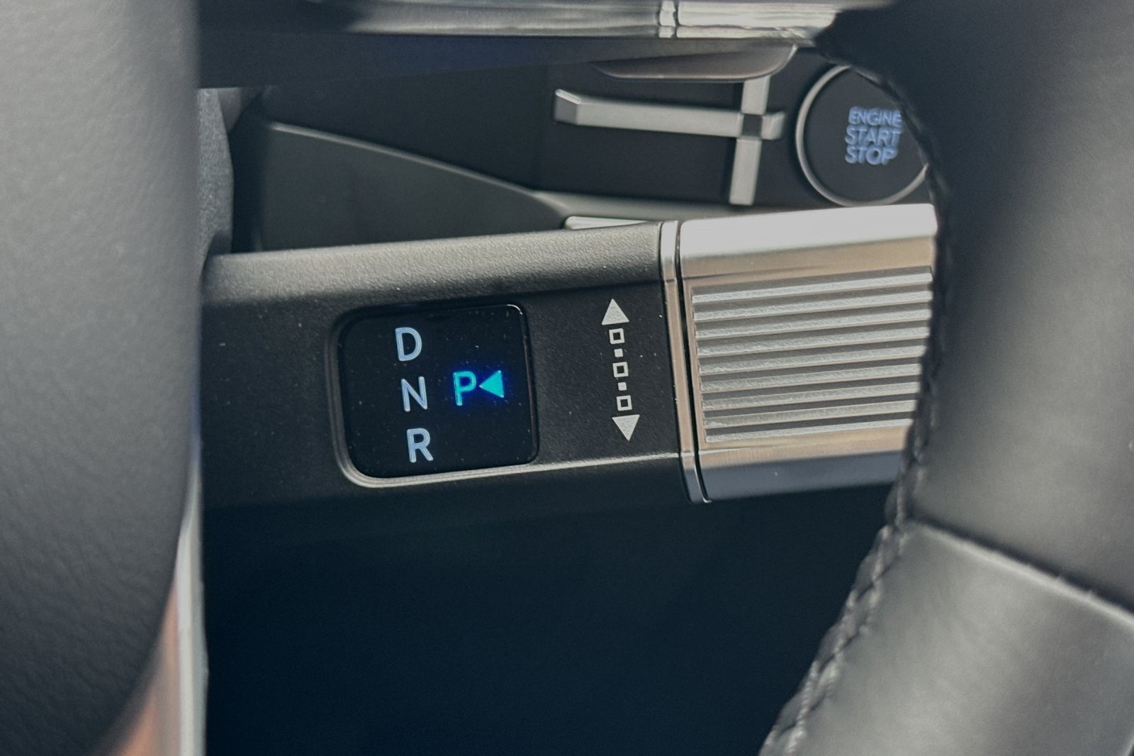 Vehicle image 26 of 32